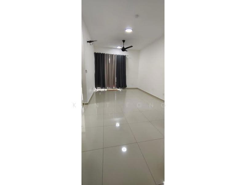 Kediaman Servis untuk Disewa di Parkland Residence @ Kajang 2 - Kent Fong - Living Room - PropertyGuru.com.my