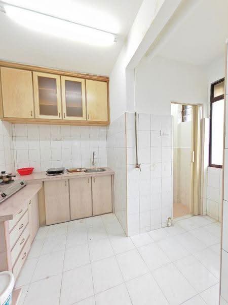 Rumah Flat untuk Disewa di Desa Mawar - Kenny Ooi - Kitchen - PropertyGuru.com.my
