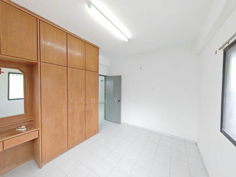 Rumah Flat untuk Disewa di Desa Mawar - Kenny Ooi - Bedroom - PropertyGuru.com.my