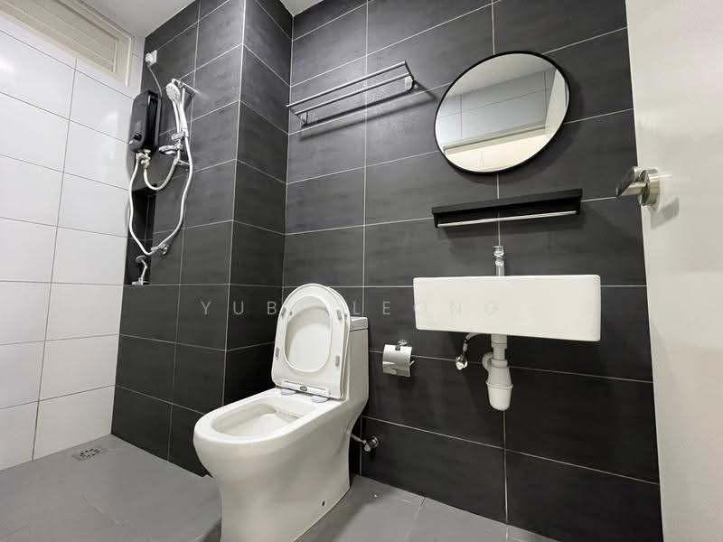 Kediaman Servis untuk Dijual di Horizon Suites - Yubi Leong - Bathroom - PropertyGuru.com.my