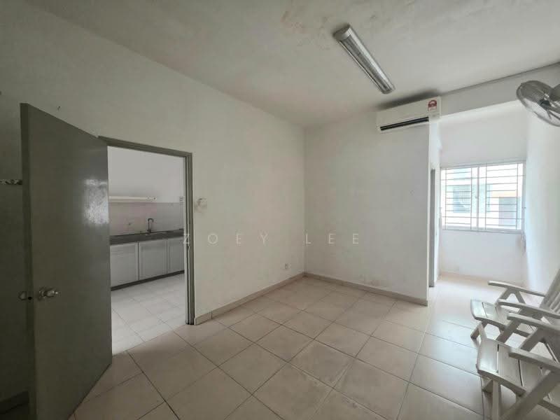 2-storey Terraced House for Sale in Setia Tropika (Johor Bahru) - Zoey Lee - Kitchen - PropertyGuru.com.my