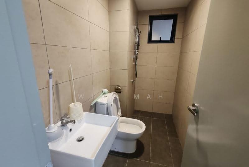 Kediaman Servis untuk Disewa di M Luna - Wind Mah - Bathroom - PropertyGuru.com.my