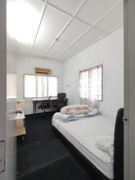 Rumah Teres untuk Dijual di Taman Klang Utama (Kapar) - Annie Kho - Bedroom - PropertyGuru.com.my