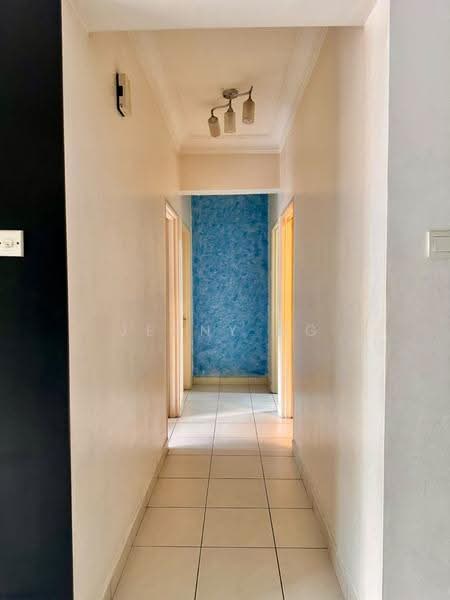 Pangsapuri untuk Dijual di Avilla Apartments - Jenny Ng - Corridor - PropertyGuru.com.my