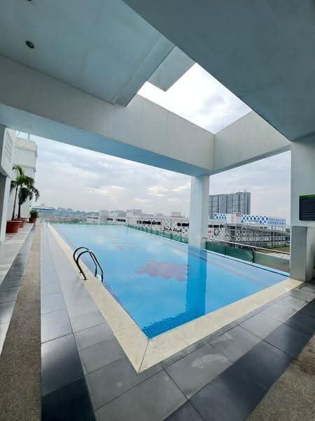 Service Residence for Rent at Menara U2 - Noor Zalifa Binti Zakaria - Pool - PropertyGuru.com.my