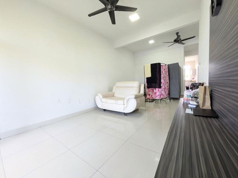 Townhouse for Sale in Taman Pandan Indah (Ampang) - Azli Ibrahim - Living Room - PropertyGuru.com.my
