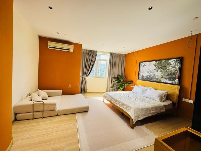 Kediaman Servis untuk Dijual di One One Eight (118 @ Island Plaza) - Amy Tan - Bedroom - PropertyGuru.com.my