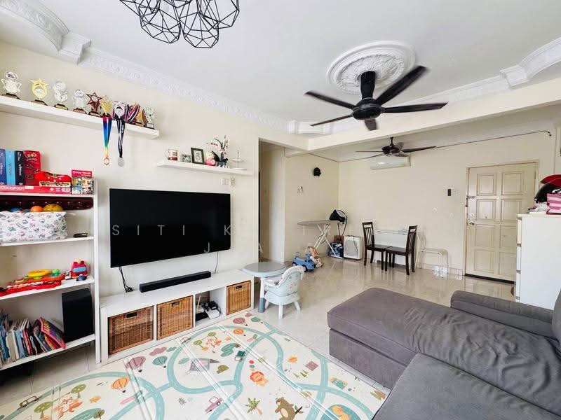 Pangsapuri untuk Dijual di Pangsapuri Carlina - SITI KHAIRIYAH JAAFAR - Living Room - PropertyGuru.com.my