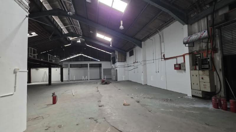 Warehouse for Rent in Taman Perindustrian Usj 1 (Subang Jaya) - Lim Jit Lee - Interior - PropertyGuru.com.my