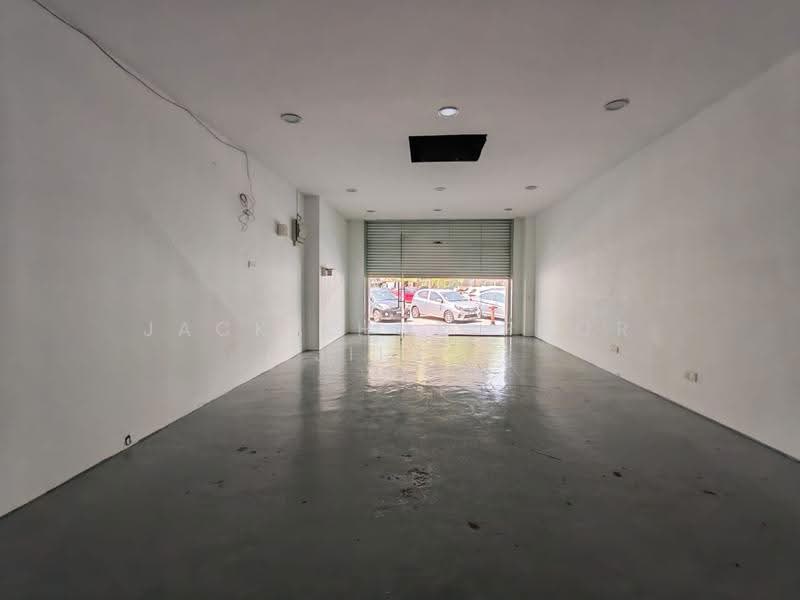Shop / Office for Rent in Bandar Bukit Raja (Klang) - Jack Khor Phor Jiing - Interior - PropertyGuru.com.my
