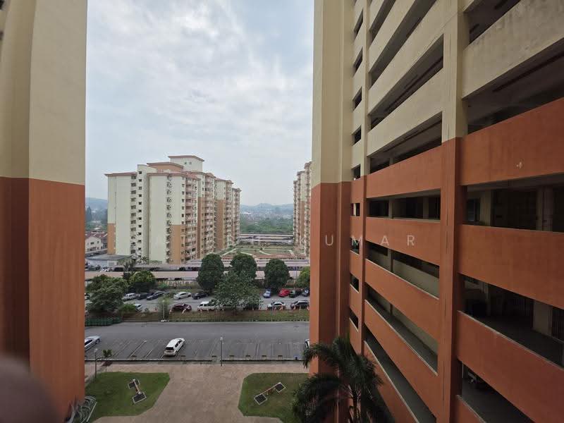 Pangsapuri untuk Dijual di Sri Dahlia - Satish Kumar - PropertyGuru.com.my