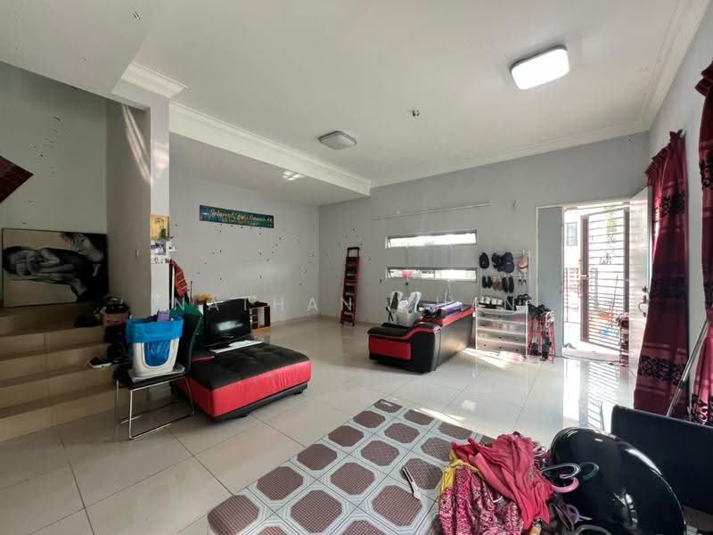 Rumah Kluster untuk Dijual di Skudai (Johor) - Nathan Chan - Living Room - PropertyGuru.com.my