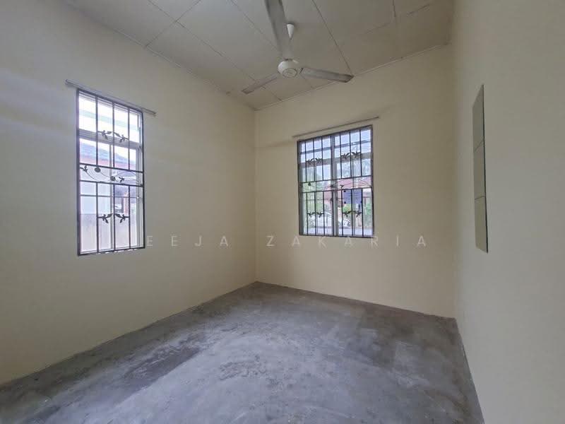 Rumah Berkembar untuk Dijual di Taman Tuanku Jaafar (Sungai Gadut) - Deeja Zakaria - Interior - PropertyGuru.com.my