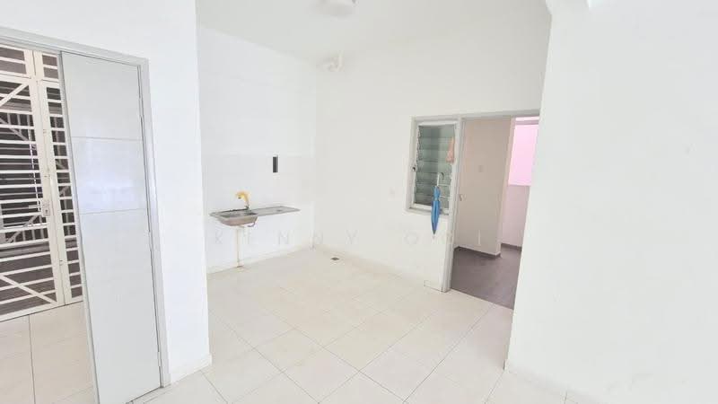 Condominium for Sale at The Golden Triangle Condominium - Kenny Ooi - Interior - PropertyGuru.com.my