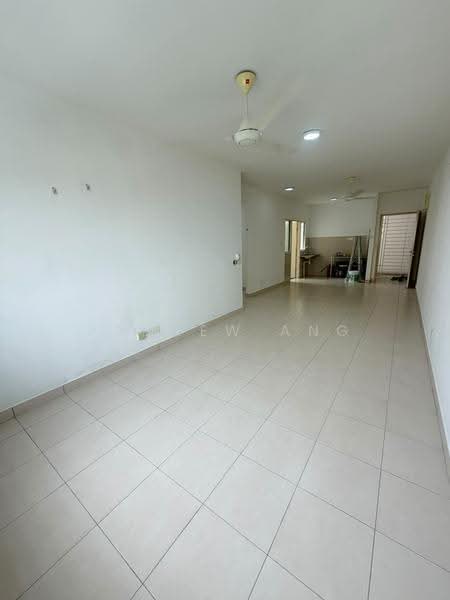 Pangsapuri untuk Disewa di De Bayu - Andrew Ang - Living Room - PropertyGuru.com.my