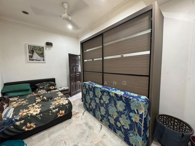 Terraced House for Sale in Muar (Johor) - Vinz Ang - PropertyGuru.com.my
