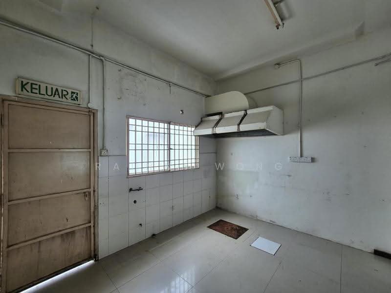 Shop for Rent in Bayan Baru (Penang) - Rainny Wong - Kitchen - PropertyGuru.com.my