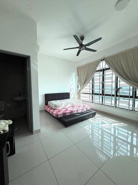 Kondominium untuk Dijual di PARC Regency (Residensi Masai) - Vinz Ang - Bedroom - PropertyGuru.com.my