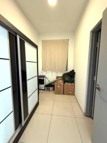 Kondominium untuk Dijual di PARC Regency (Residensi Masai) - Vinz Ang - Corridor - PropertyGuru.com.my