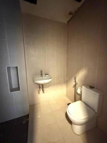 Kondominium untuk Dijual di PARC Regency (Residensi Masai) - Vinz Ang - Bathroom - PropertyGuru.com.my