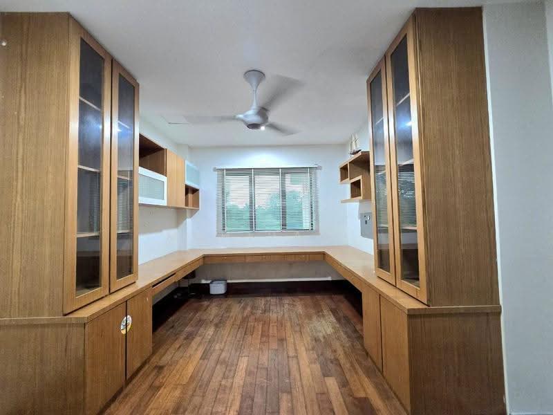Bungalow House for Sale in KL City Centre (Kuala Lumpur) - Mahirah . - Study - PropertyGuru.com.my