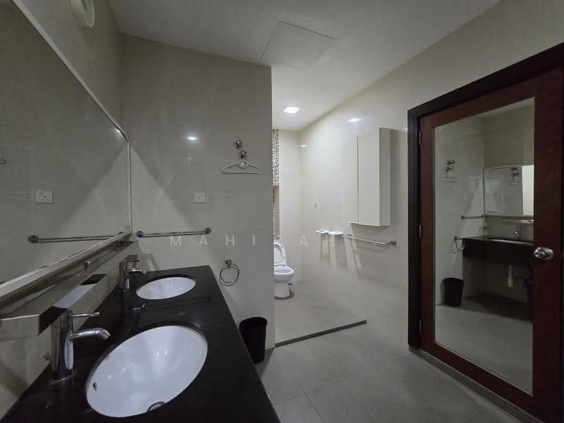 Bungalow House for Sale in KL City Centre (Kuala Lumpur) - Mahirah . - Bathroom - PropertyGuru.com.my