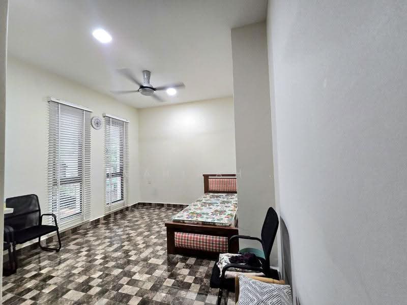 Bungalow House for Sale in KL City Centre (Kuala Lumpur) - Mahirah . - Bedroom - PropertyGuru.com.my