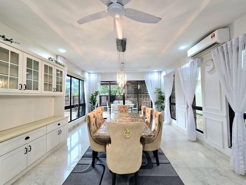 Bungalow House for Sale in KL City Centre (Kuala Lumpur) - Mahirah . - Dining Room - PropertyGuru.com.my
