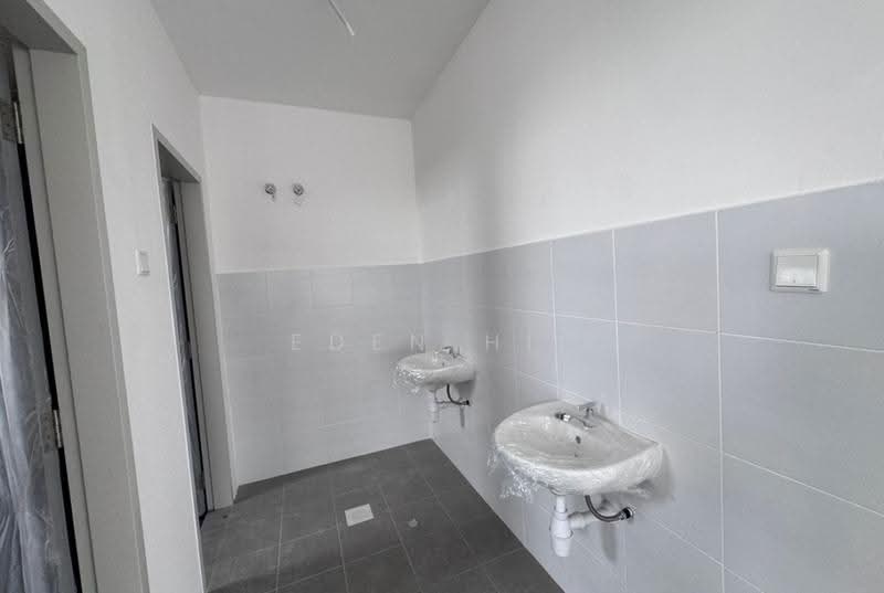 Shop / Office for Rent in Setia Ecohill (Semenyih) - Eden Hii - Bathroom - PropertyGuru.com.my