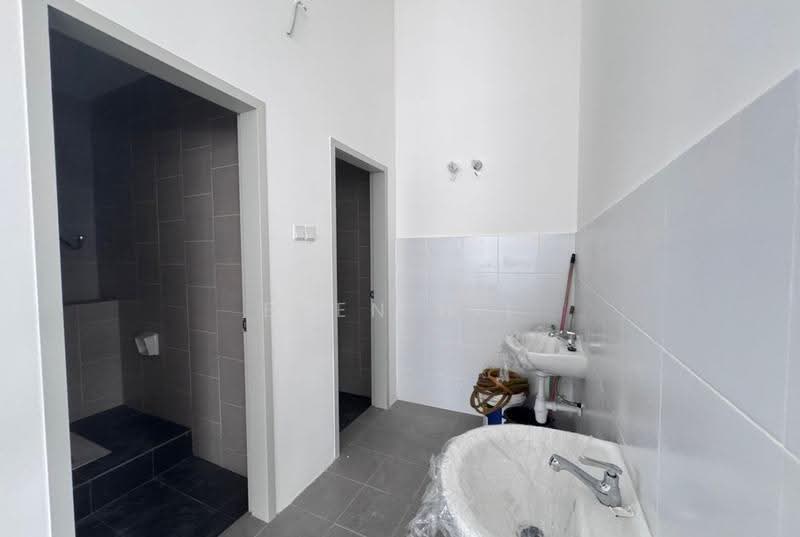 Shop / Office for Rent in Setia Ecohill (Semenyih) - Eden Hii - Bathroom - PropertyGuru.com.my
