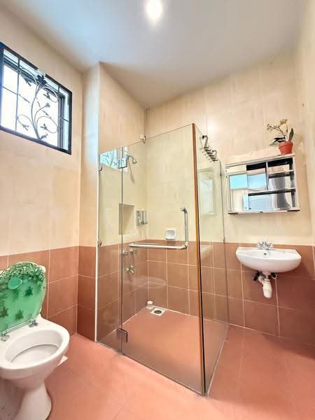 Link Bungalow for Rent in Johor Bahru (Johor) - Vison Foo - Bathroom - PropertyGuru.com.my