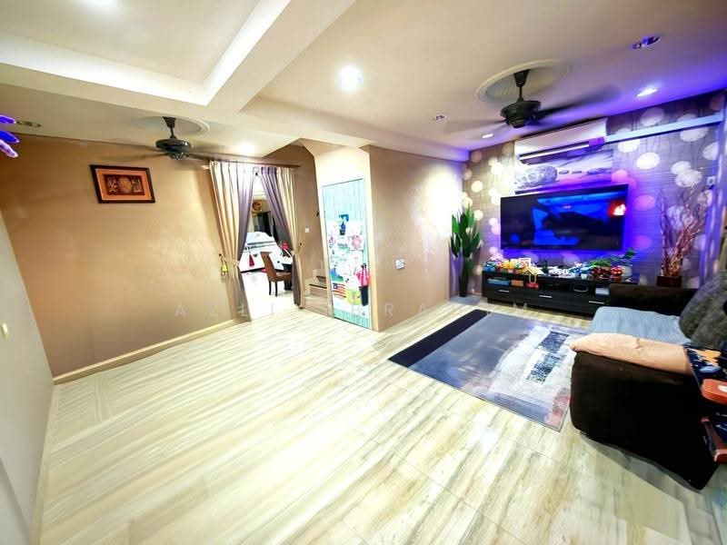 2-storey Terraced House for Sale in Ampang (Selangor) - Azli Ibrahim - Living Room - PropertyGuru.com.my