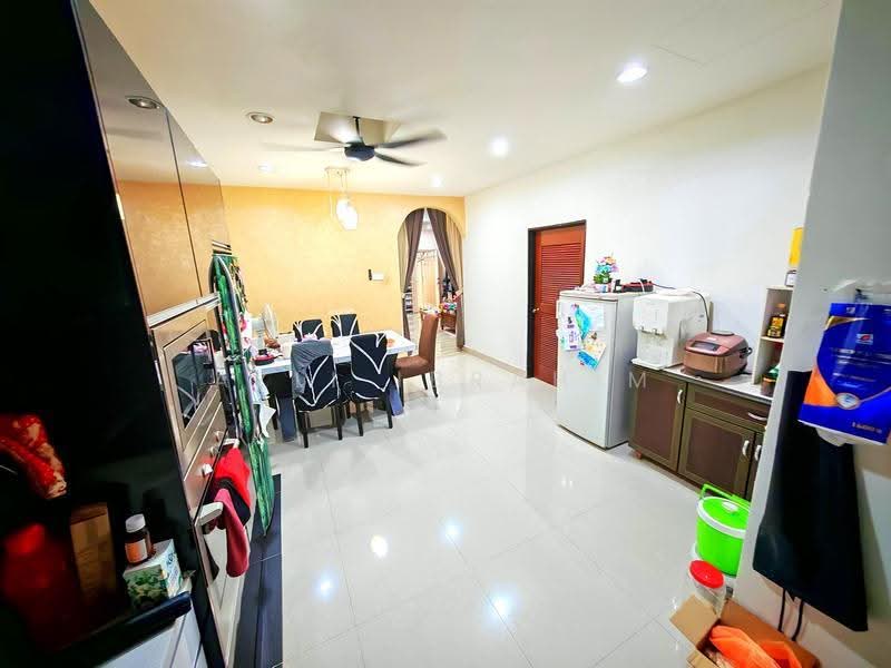 2-storey Terraced House for Sale in Ampang (Selangor) - Azli Ibrahim - Kitchen - PropertyGuru.com.my
