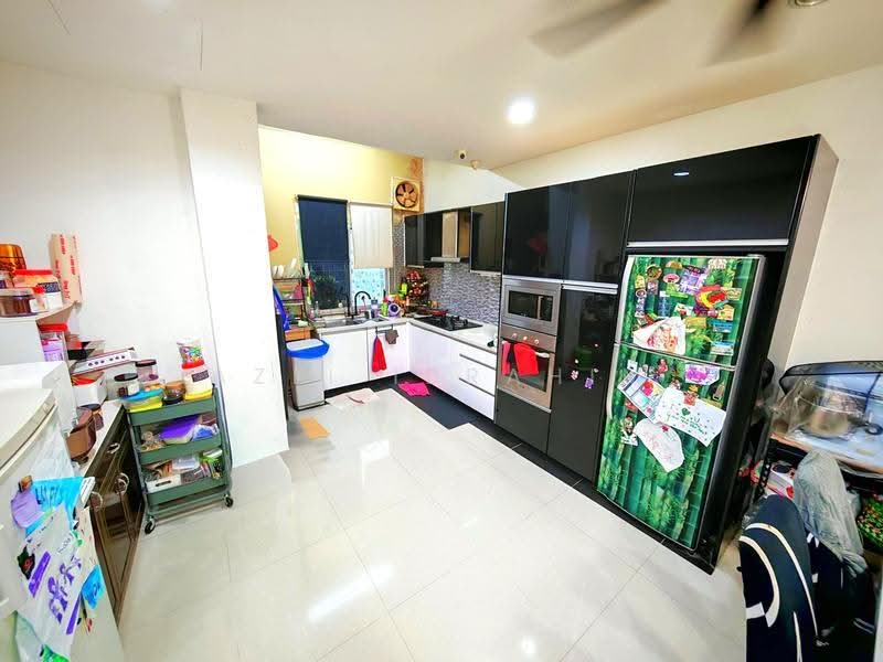 2-storey Terraced House for Sale in Ampang (Selangor) - Azli Ibrahim - Kitchen - PropertyGuru.com.my