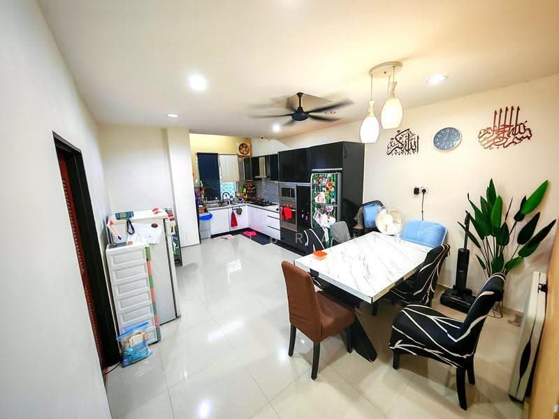 2-storey Terraced House for Sale in Ampang (Selangor) - Azli Ibrahim - Kitchen - PropertyGuru.com.my
