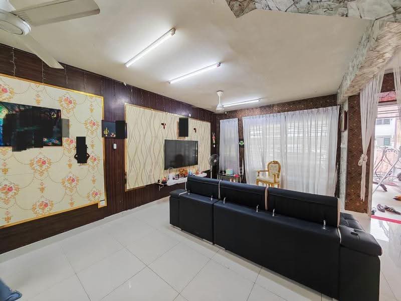 2-storey Terraced House for Sale in Johor Bahru (Johor) - Coco Lee - Living Room - PropertyGuru.com.my