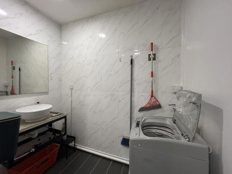 Service Residence for Rent at Marriot International Hotel @ Empire City - Abby Chia - Bathroom - PropertyGuru.com.my