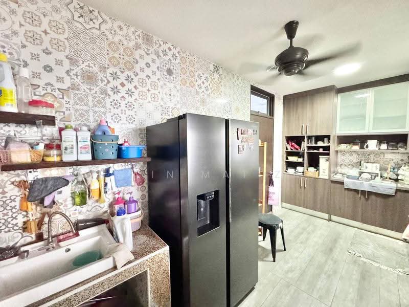 3-storey Terraced House for Sale in Laman Glenmarie (Shah Alam) - Nur Ain Mat Zain - PropertyGuru.com.my