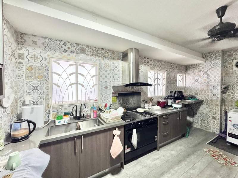 3-storey Terraced House for Sale in Laman Glenmarie (Shah Alam) - Nur Ain Mat Zain - PropertyGuru.com.my