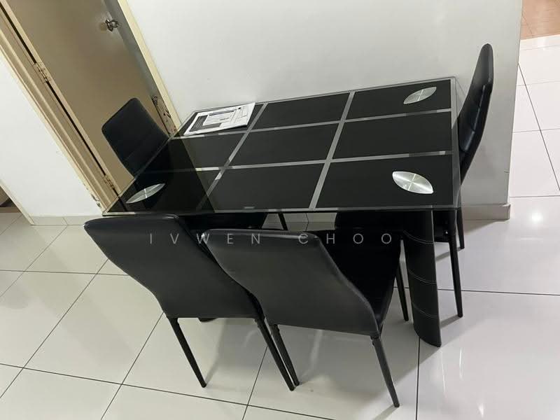 Service Residence for Rent at D'Summit Residences - Ivwen Choo - Dining Room - PropertyGuru.com.my