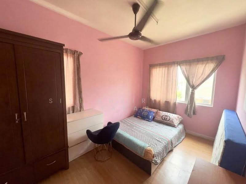 Pangsapuri untuk Dijual di Palma Puteri - SITI KHAIRIYAH JAAFAR - Bedroom - PropertyGuru.com.my