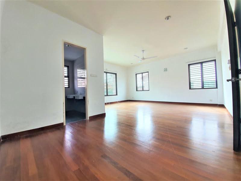 2-storey Terraced House for Sale in Alam Impian (Shah Alam) - Yus . - Masterbed Room - PropertyGuru.com.my