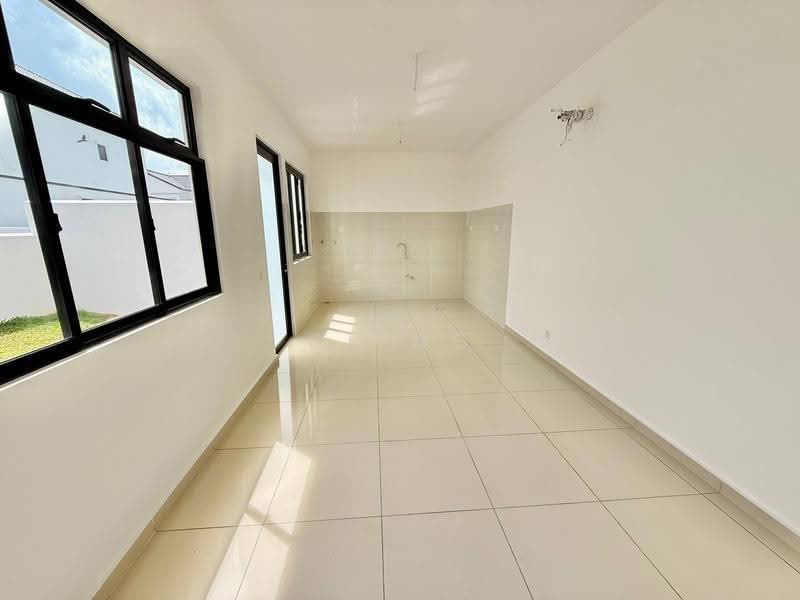 Cluster House for Sale in Eco Botanic (Iskandar Puteri (Nusajaya)) - CK Ng - Kitchen - PropertyGuru.com.my