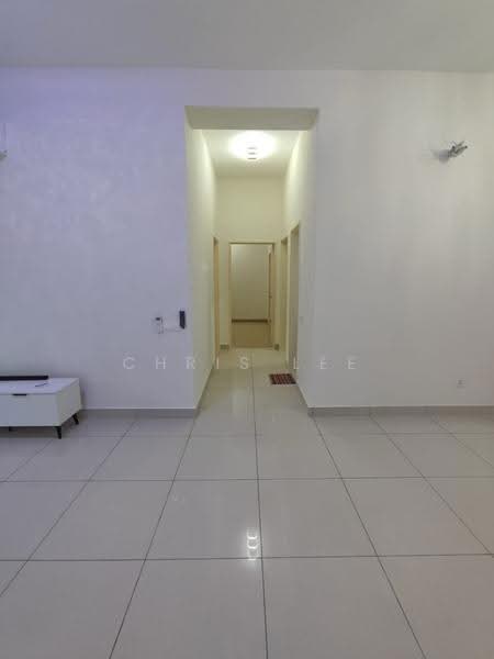 Kondominium untuk Disewa di Brezza Hill - Chris Lee - Corridor - PropertyGuru.com.my