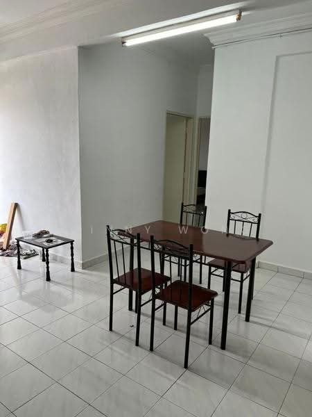 Pangsapuri untuk Disewa di Desa Permai Indah Apartment - Rainny Wong - Dining Room - PropertyGuru.com.my