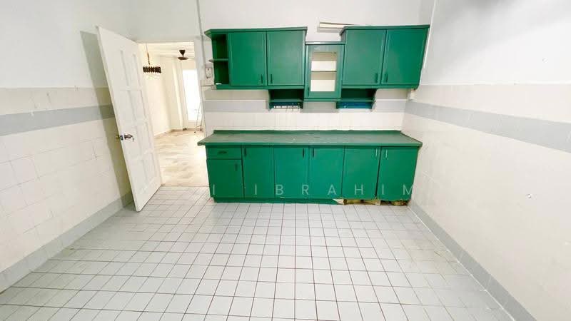 Rumah Teres 2.5-Tingkat untuk Dijual di Ampang Jaya (Ampang) - Azli Ibrahim - Kitchen - PropertyGuru.com.my