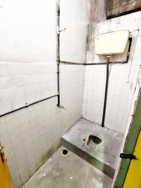 Factory for Rent in Bandar Sri Damansara (Selangor) - Lee Sing Siong - Bathroom - PropertyGuru.com.my