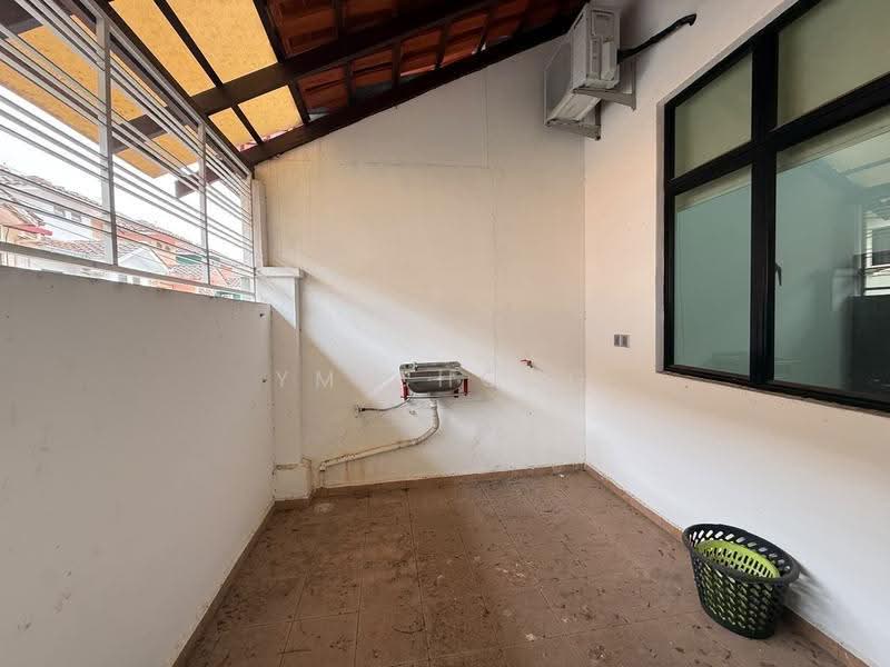 Semi-Detached House for Sale in Ayer Keroh (Melaka) - YM Chong - Balcony - PropertyGuru.com.my