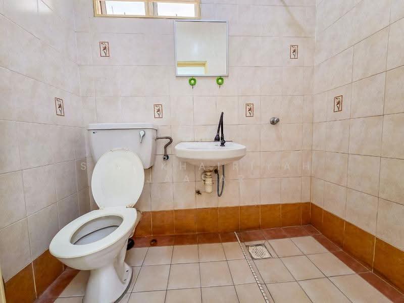 Kondominium untuk Dijual di De Rozelle - SITI KHAIRIYAH JAAFAR - Bathroom - PropertyGuru.com.my