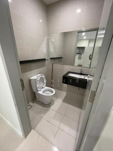 Service Residence for Rent at Sapphire Paradigm - Jennifer Chin - Bathroom - PropertyGuru.com.my